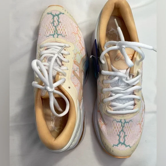 NIB ASICS Gel Kayano 24 Lite Show white/apricot ice sz 8 NWT - Picture 16 of 16